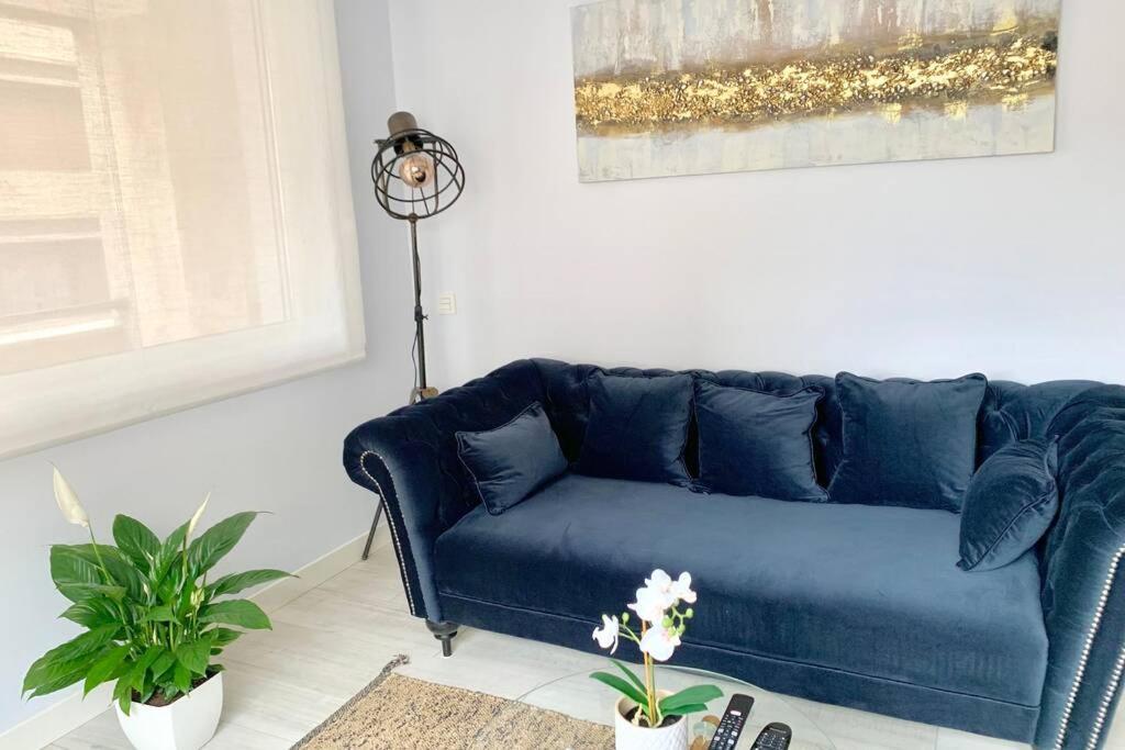 New Gorgeous Central Apartment - Beachfront - 3 Bd سان سيباستيان المظهر الخارجي الصورة